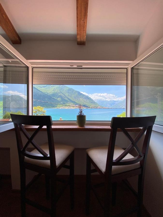 Sunny Bay Apartments Cattaro Esterno foto