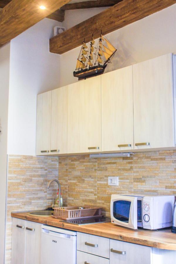 Sunny Bay Apartments Cattaro Esterno foto